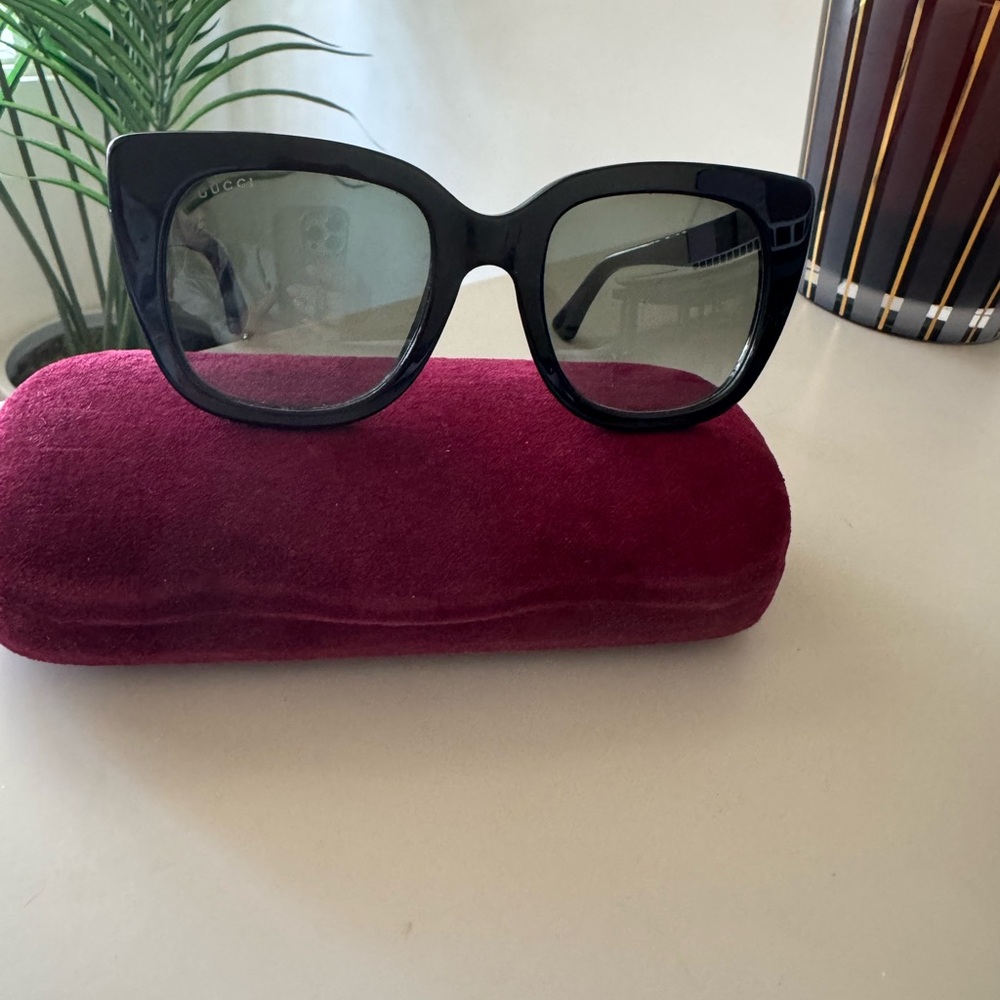 GUCCI 51 mm Cat Eye Sunglasses